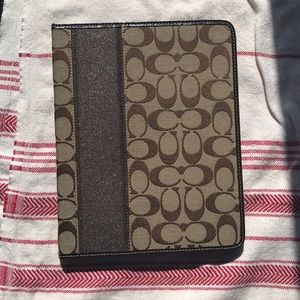 ⭐️ COACH iPad cover